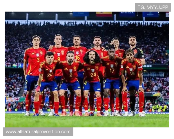 西班牙队战术核心：Rodri持续提升成为球队中场支柱的关键表现解析