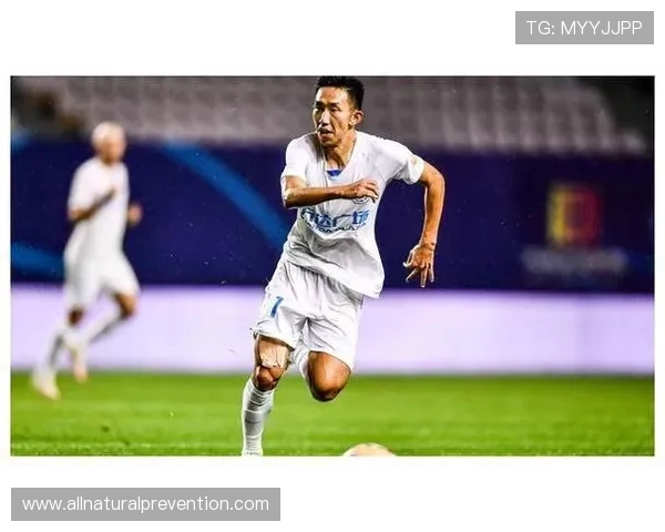 阿拉维斯边路进攻表现稳健，战术执行清晰