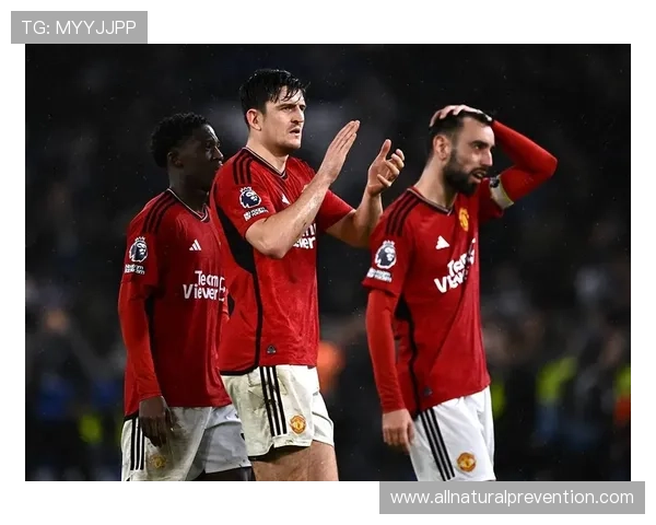 曼联锋线效率问题持续显现,对赛季战绩稳定性已形成制约 曼联锋线效率问题持续显现,对赛季战绩稳定性已形成制约